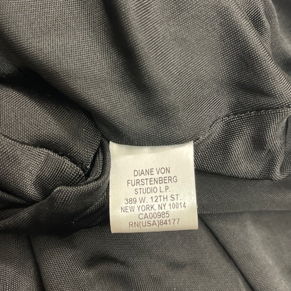 DIANE VON FURSTENBERG Women's Size 12 Little Black Party Sleeveless Azelia Dress - Picture 6 of 8